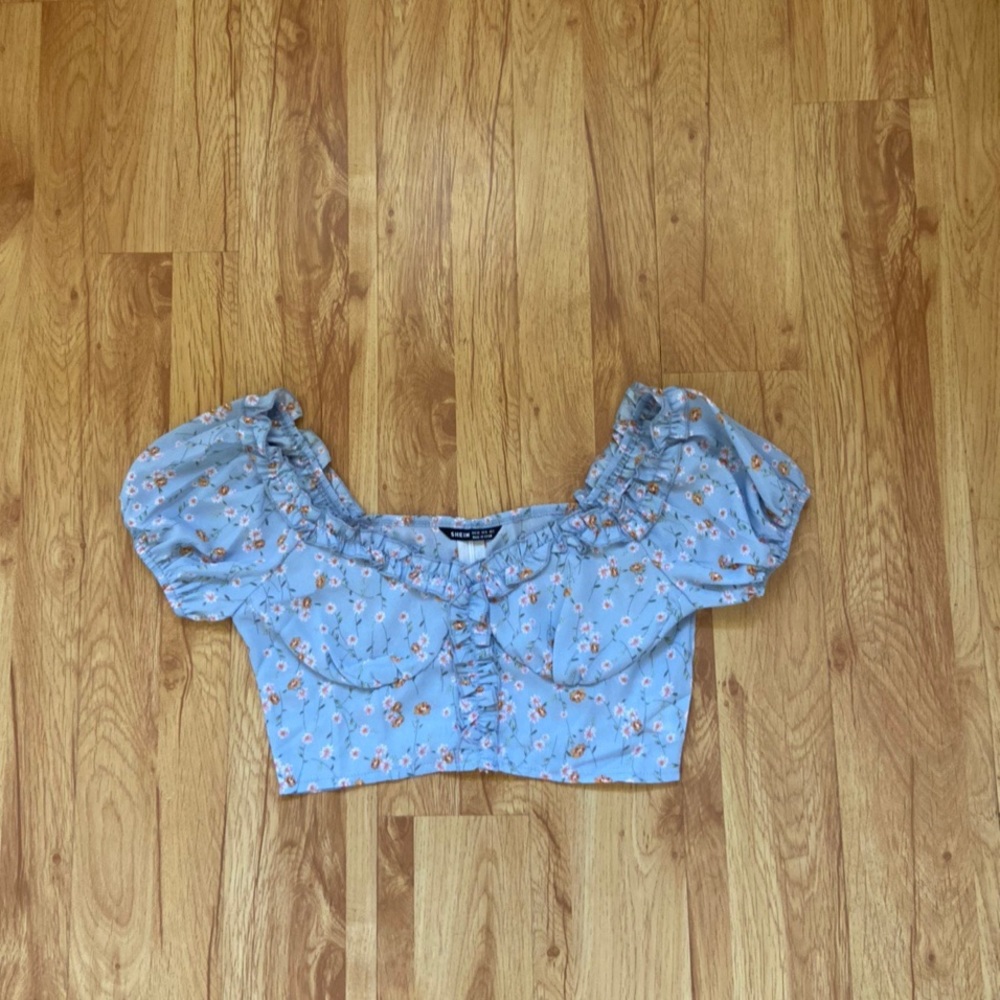 FLORAL CROP TOP